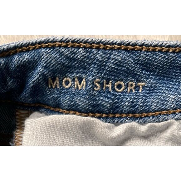 American Eagle High Rise Floral Embroidered Distressed Denim Mom Short, Size 0 - Picture 14 of 15